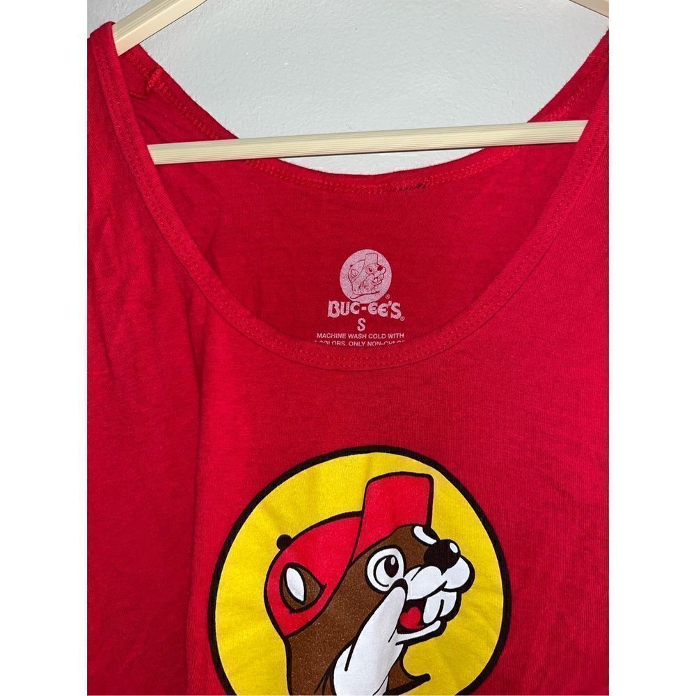 Buc-ees red men’s tank top size small - Picture 2 of 3